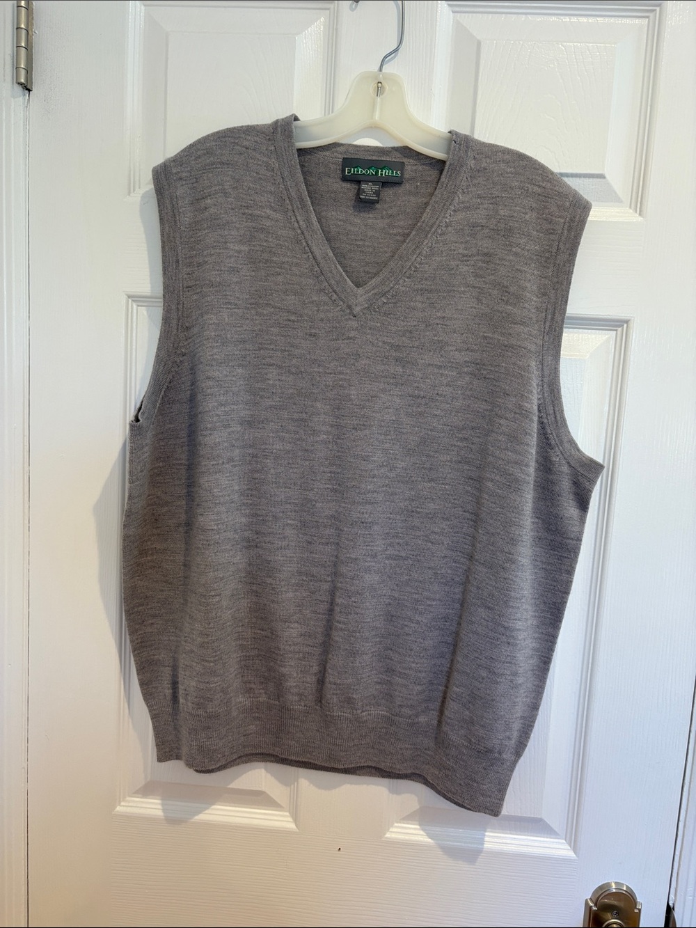 Men's V-Neck Sweater Vest - Gray